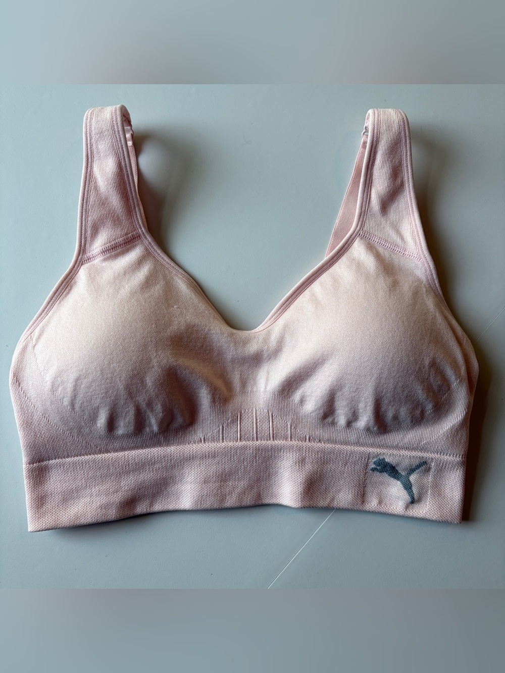 Puma Light Pink Seamless Comfort Sports Bra with Subtle Logo - Small
